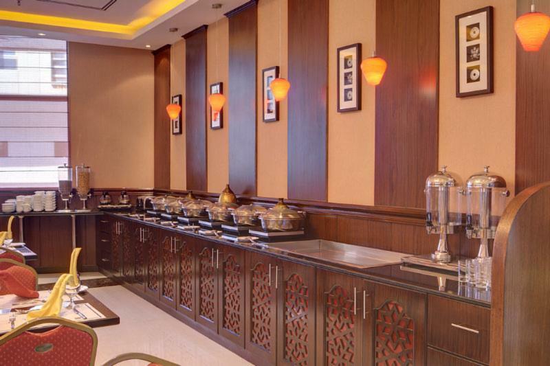 Fortune Grand Hotel Apartment Дубай Экстерьер фото